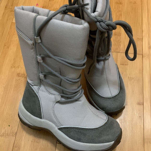 Kids gray winter boots size 1 - Picture 2 of 5